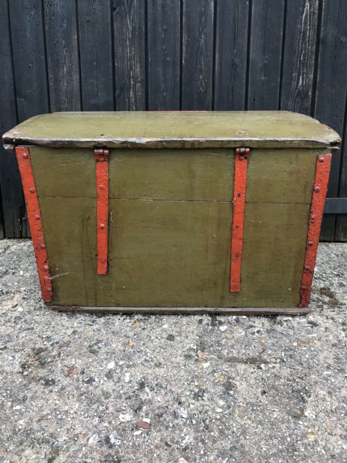 ANTIQUE CHEST - ADDITIONAL PHOTO 7