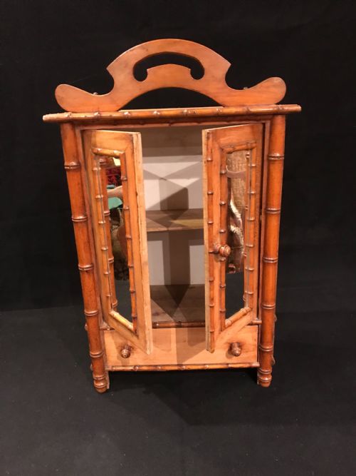 TABLE TOP CUPBOARD - ADDITIONAL PHOTO 4
