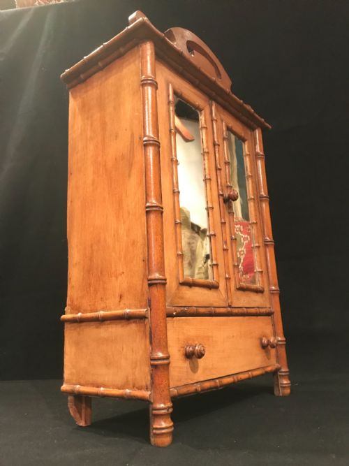 TABLE TOP CUPBOARD - ADDITIONAL PHOTO 6