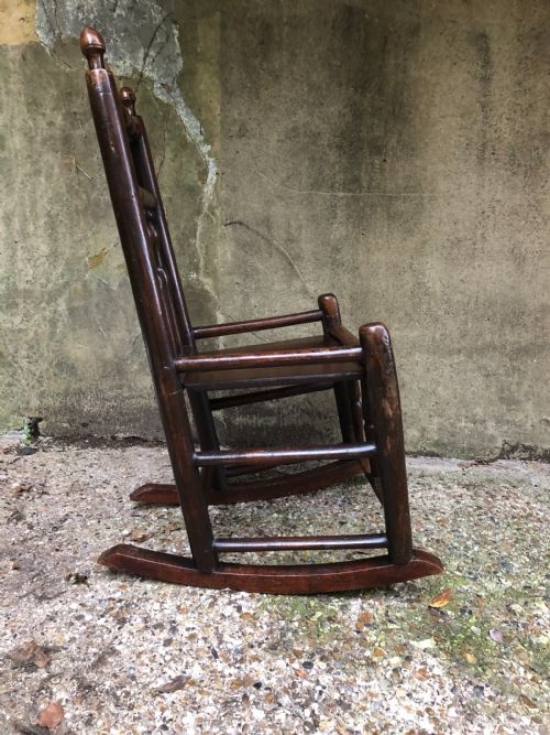 ANTIQUE COUNTRY ROCKING CHAIR - ADDITIONAL PHOTO 10