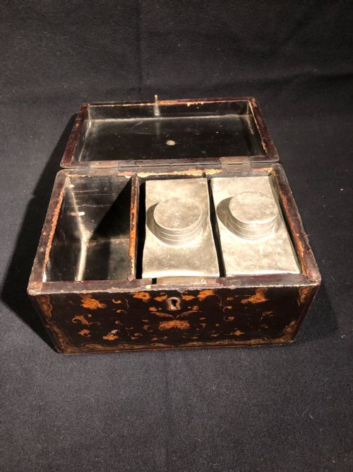 ANTIQUE CHINOISERIE TEA CADDY - ADDITIONAL PHOTO 5