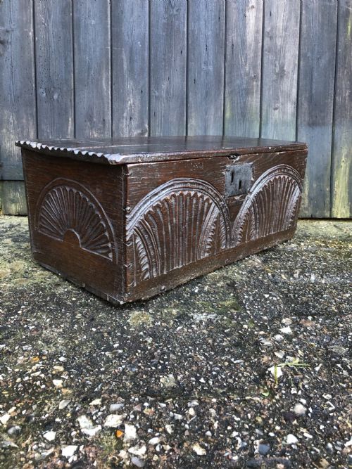 EARLY OAK BOX - ADDITIONAL PHOTO 5