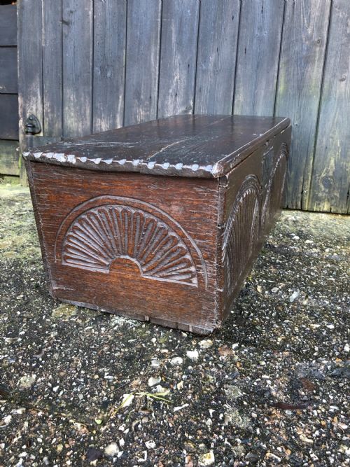 EARLY OAK BOX - ADDITIONAL PHOTO 9