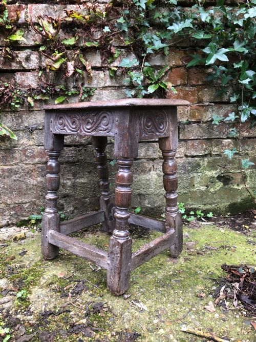 early oak joint stool - CATEGORY: ANTIQUE STOOLS - DATED 17TH CENTURY