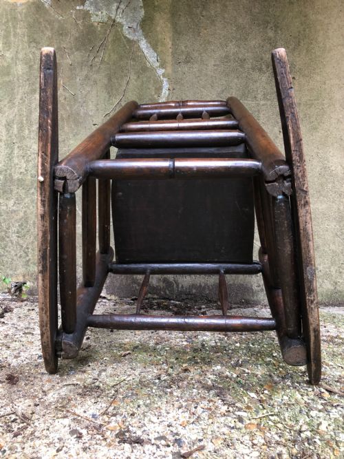 EARLY ROCKING CHAIR - ADDITIONAL PHOTO 2