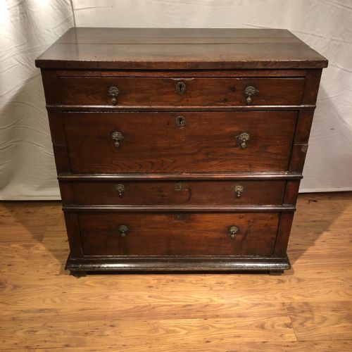 EARLY CHEST OF DRAWERS - ADDITIONAL PHOTO 4