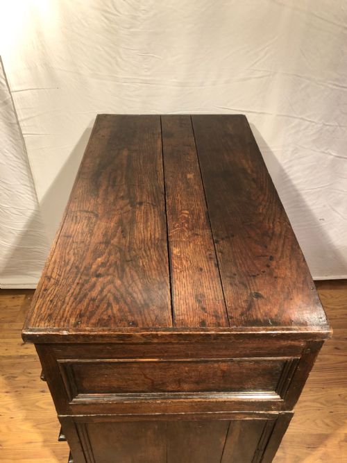 EARLY CHEST OF DRAWERS - ADDITIONAL PHOTO 9