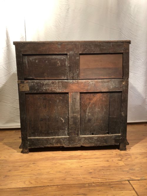 EARLY CHEST OF DRAWERS - ADDITIONAL PHOTO 10