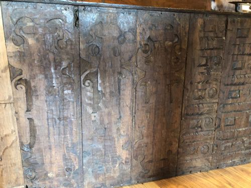 EARLY CHEST OF DRAWERS - ADDITIONAL PHOTO 11