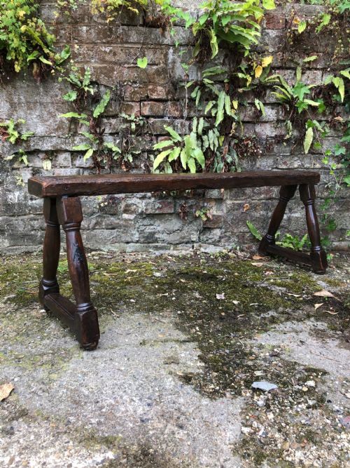 EARLY BENCH - ADDITIONAL PHOTO 1
