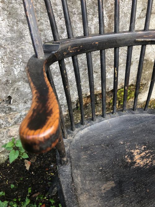 EARLY COUNTRY WINDSOR CHAIR - ADDITIONAL PHOTO 4
