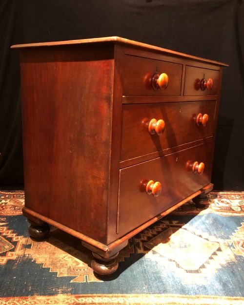 ANTIQUE CHEST OF DRAWERS - ADDITIONAL PHOTO 4