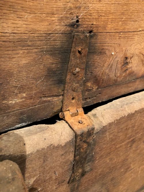 EARLY COFFER - ADDITIONAL PHOTO 5