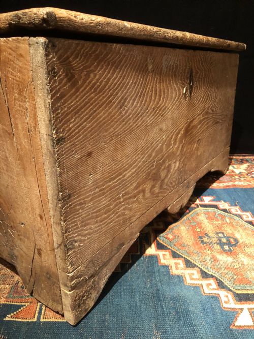 EARLY COFFER - ADDITIONAL PHOTO 10