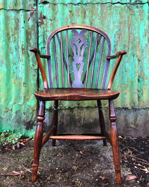 antique country chair - CATEGORY: ANTIQUE CHAIRS - DATED 19TH CENTURY