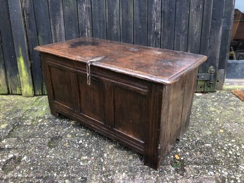 EARLY OAK COFFER - ADDITIONAL PHOTO 2