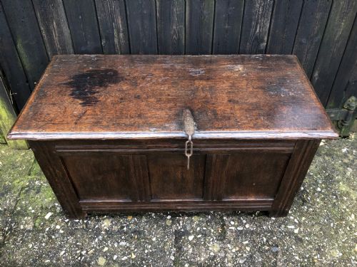 EARLY OAK COFFER - ADDITIONAL PHOTO 6