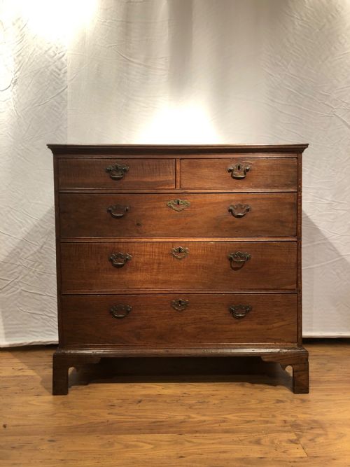 ANTIQUE COUNTRY CHEST OF DRAWERS - ADDITIONAL PHOTO 1