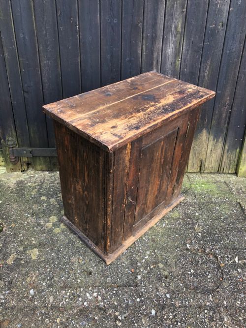 ANTIQUE CUPBOARD - ADDITIONAL PHOTO 4
