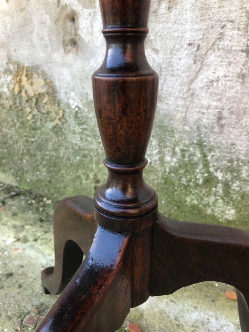 SMALL REGENCY TABLE - ADDITIONAL PHOTO 5