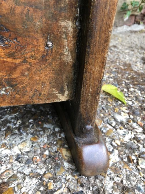ANTIQUE PRIMITIVE SETTLE - ADDITIONAL PHOTO 4