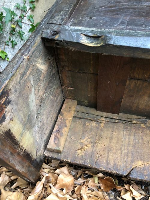 ANTIQUE PRIMITIVE SETTLE - ADDITIONAL PHOTO 14