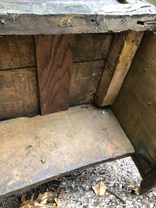 ANTIQUE PRIMITIVE SETTLE - ADDITIONAL PHOTO 15