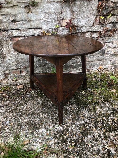 antique cricket table - CATEGORY: ANTIQUE TABLES - DATED 18TH CENTURY