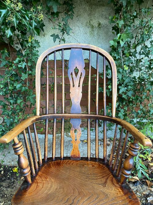 ANTIQUE WINDSOR CHAIR - ADDITIONAL PHOTO 4