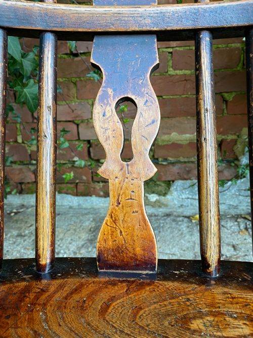 ANTIQUE WINDSOR CHAIR - ADDITIONAL PHOTO 13