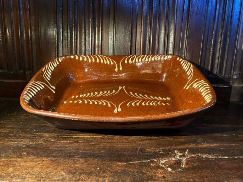 antique slipware dish - CATEGORY: ANTIQUE CERAMICS - DATED 19TH CENTURY