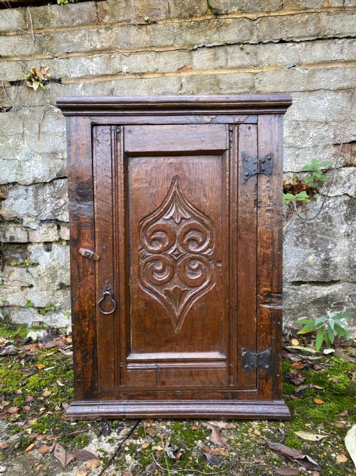 wall cupboard - CATEGORY: ANTIQUE CUPBOARDS - DATED 18TH CENTURY