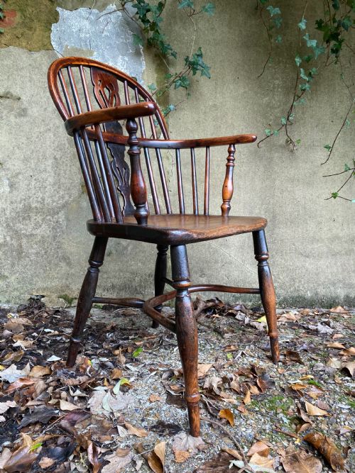 ANTIQUE WINDSOR CHAIR - ADDITIONAL PHOTO 10