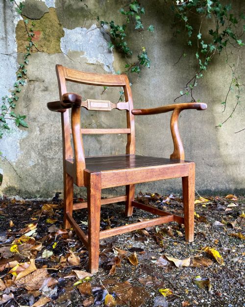 antique country chair - CATEGORY: ANTIQUE CHAIRS - DATED 19TH CENTURY