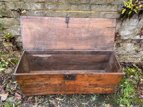 ELM COFFER - ADDITIONAL PHOTO 5