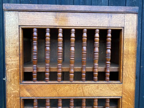ANTIQUE MURAL CUPBOARD - ADDITIONAL PHOTO 3