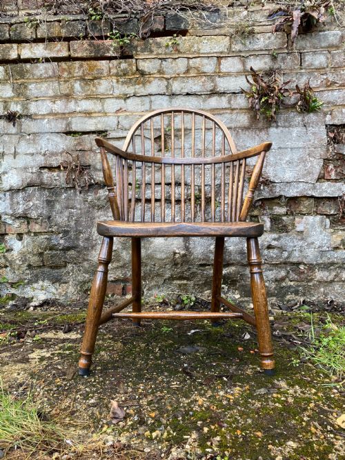 antique country windsor chair - CATEGORY: ANTIQUE CHAIRS - DATED 19TH CENTURY