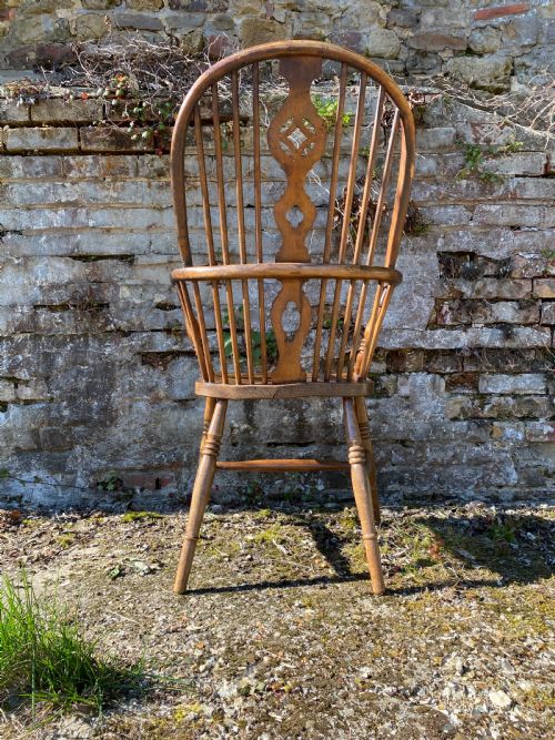 ANTIQUE WINDSOR CHAIR - ADDITIONAL PHOTO 3