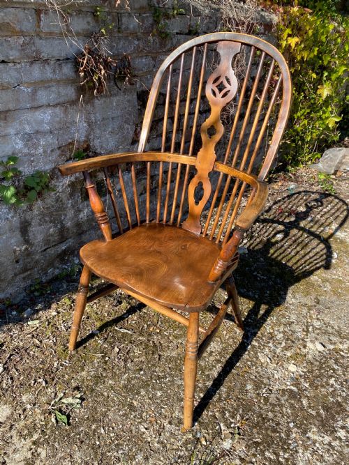 ANTIQUE WINDSOR CHAIR - ADDITIONAL PHOTO 4