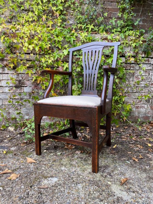 georgian mahogany armchair - CATEGORY: ANTIQUE CHAIRS - DATED GEORGIAN