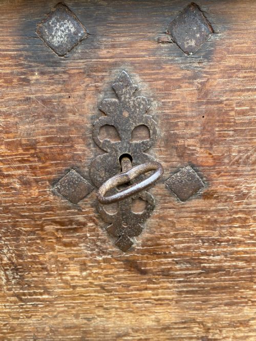 ANTIQUE OAK CHEST - ADDITIONAL PHOTO 11