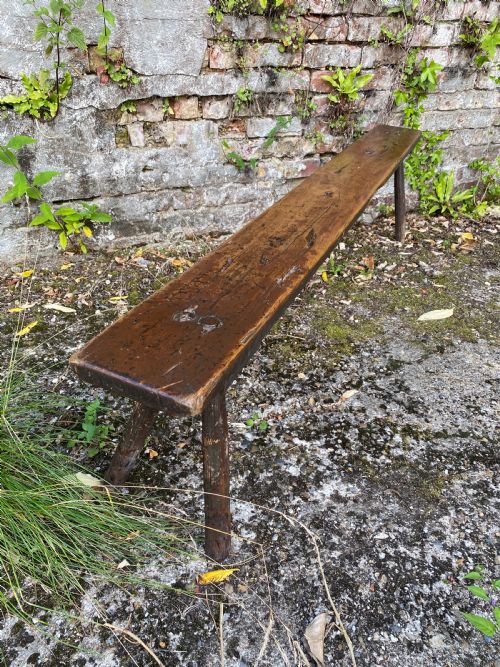 PRIMITIVE ANTIQUE BENCH - ADDITIONAL PHOTO 3