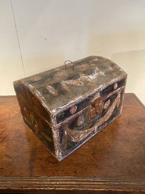 ANTIQUE MARRIAGE CHEST - ADDITIONAL PHOTO 2