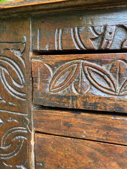EARLY OAK CHEST OF DRAWERS - ADDITIONAL PHOTO 14