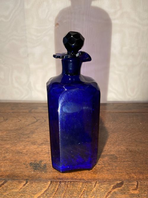 PAIR OF BLUE GLASS DECANTERS - ADDITIONAL PHOTO 5