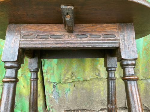 ANTIQUE OAK TABLE - ADDITIONAL PHOTO 9