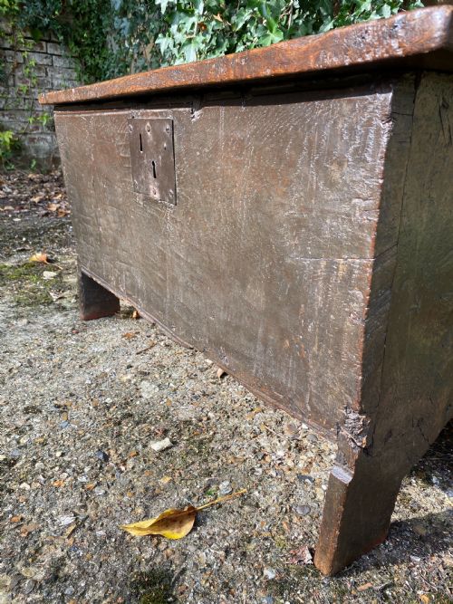 EARLY OAK COFFER - ADDITIONAL PHOTO 6