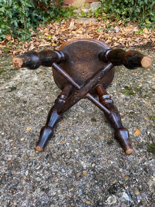 ANTIQUE STOOL - ADDITIONAL PHOTO 4