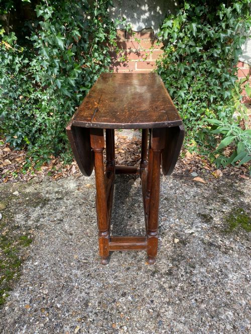 SMALL OAK GATELEG TABLE - ADDITIONAL PHOTO 9
