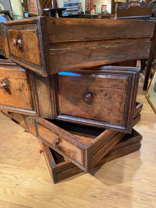 CHEST ON STAND - ADDITIONAL PHOTO 6